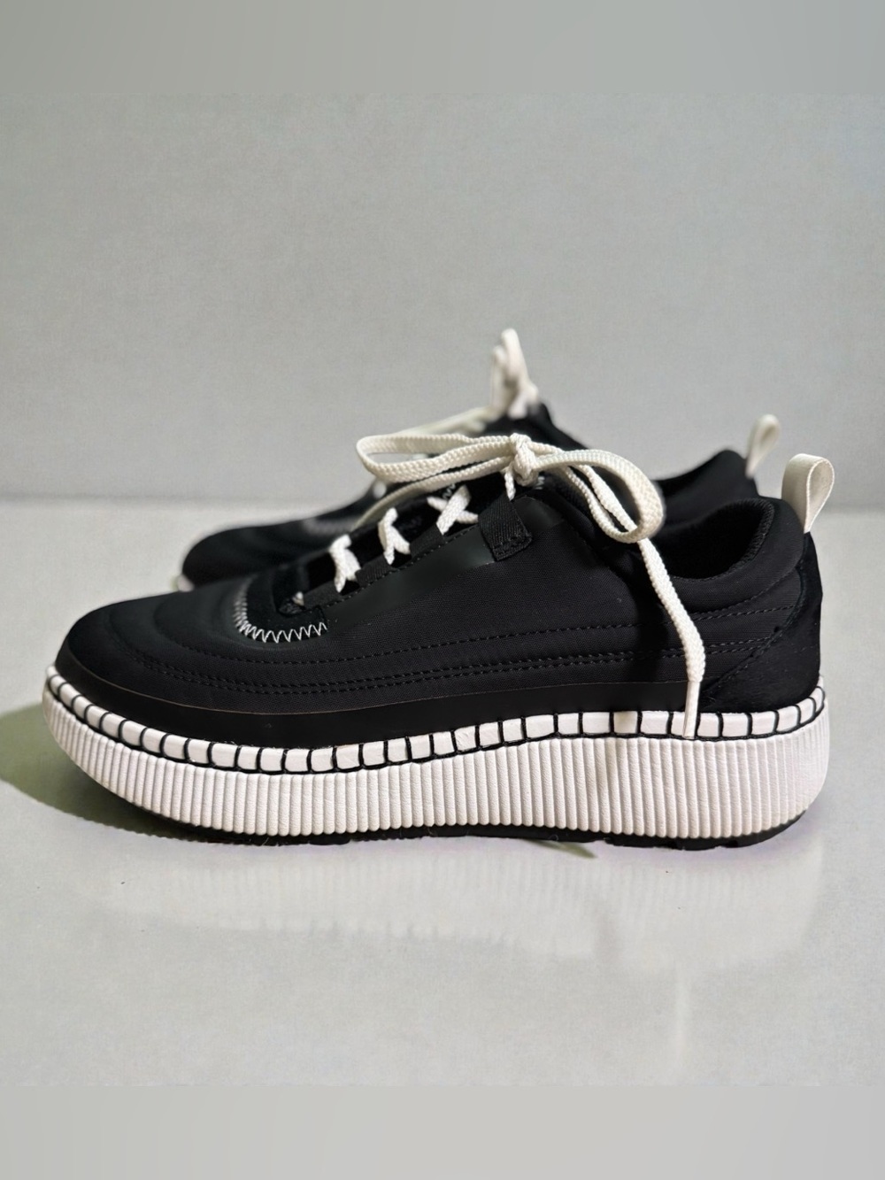 Cougar Size 8 Black Platform Sneakers with White Accents